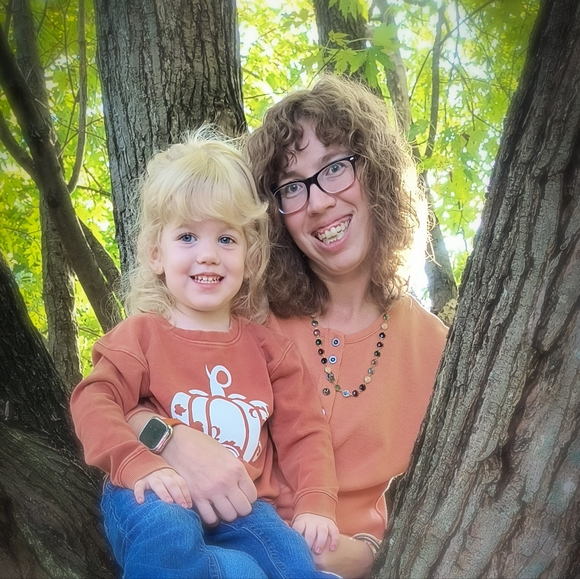 Meet your Posher, Caitlyn - Picture 8 of 10